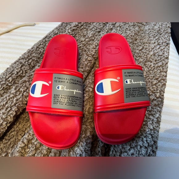 Men’s Champion Red Slides (Size 9) - Picture 2 of 4